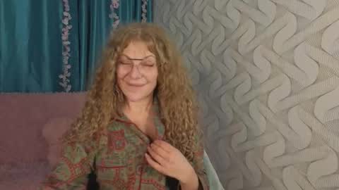 Bella online show from January 15, 2026, 3:49 pm