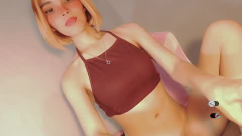 Bella online show from December 16, 2024, 7:54 pm