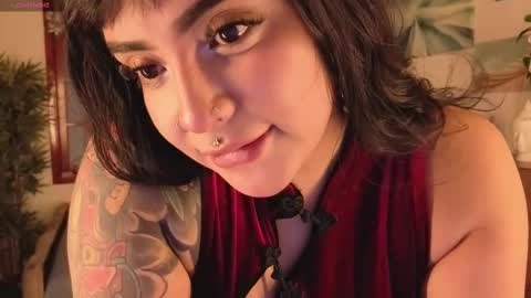 Snapshot of bellaa_miller chatting on October 11, 2025, 7:45 pm Bella  online show from October 11, 2025, 7:45 pm