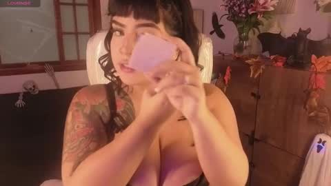 Snapshot of bellaa_miller chatting on October 14, 2025, 8:09 pm Bella  online show from October 14, 2025, 8:09 pm