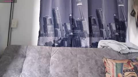 Bella Baker online show from September 30, 2025, 7:19 pm