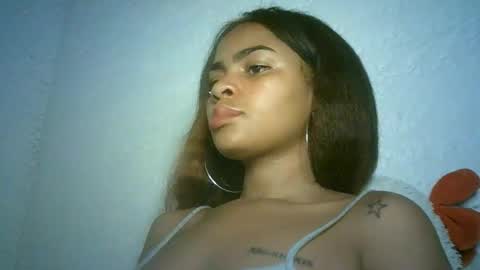 Bella online show from December 10, 2024, 3:22 pm