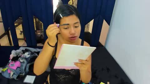 Snapshot of bellacandyss chatting on June 8, 2026, 1:22 pm bellacandyss online show from June 8, 2026, 1:22 pm