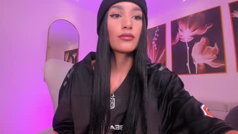  Bella C  online show from January 31, 2025, 3:22 pm