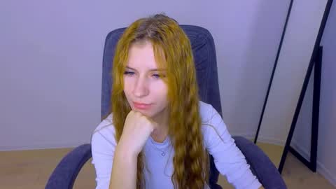 BellaFoxi online show from October 23, 2025, 11:42 am