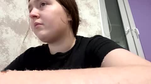 Charming Hamster  online show from December 17, 2025, 8:04 pm