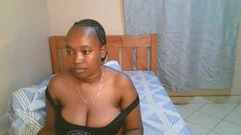 Bella online show from October 26, 2025, 11:20 pm