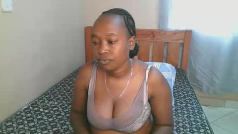 Bella online show from October 27, 2025, 11:58 am