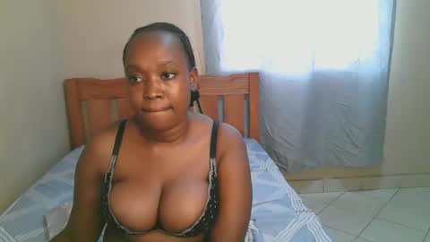 Bella online show from November 10, 2025, 9:41 am