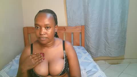 Bella online show from November 10, 2025, 9:47 pm