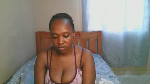 Bella online show from November 13, 2025, 8:46 am