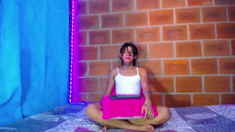 bellamy_094 online show from September 24, 2025, 6:22 pm