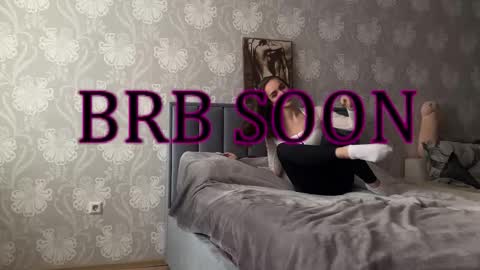 bellaparker_ online show from October 27, 2025, 9:13 am