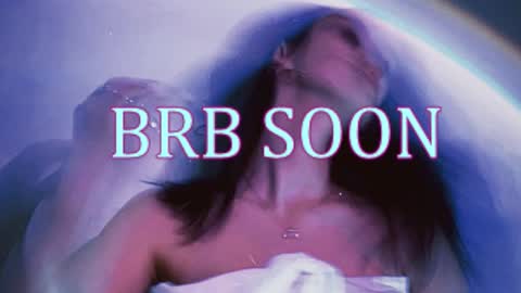 bellaparker_ online show from January 15, 2026, 9:47 am