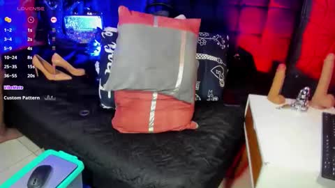Snapshot of bellaqueen_sex chatting on May 14, 2026, 6:42 am bellaqueen_sex online show from May 14, 2026, 6:42 am