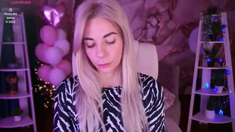 Snapshot of bellarayyy chatting on February 21, 2026, 10:00 pm Bella online show from February 21, 2026, 10:00 pm