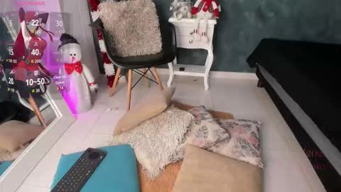 bellarooux online show from December 3, 2025, 12:25 pm