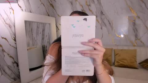  Bella Rose  online show from September 23, 2025, 3:09 am