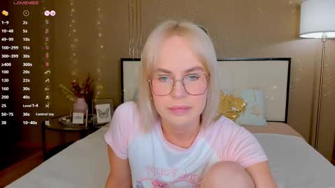 Bella online show from February 19, 2026, 1:01 am