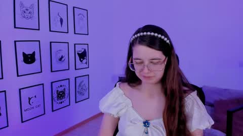 Snapshot of bellatrixllestrange chatting on December 28, 2024, 2:11 am Bella. Ntmu online show from December 28, 2024, 2:11 am