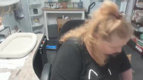 Snapshot of bellavoca chatting on November 22, 2025, 10:31 pm Bellavoca online show from November 22, 2025, 10:31 pm