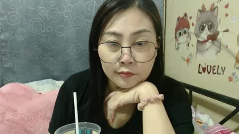 Bella online show from February 11, 2025, 10:37 am