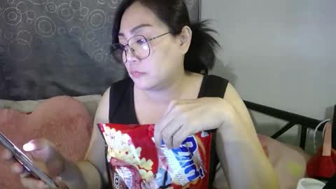 Bella online show from January 17, 2026, 6:33 pm