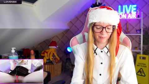 Snapshot of belle_alice chatting on December 11, 2024, 10:58 am Alice online show from December 11, 2024, 10:58 am