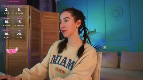 Bella online show from November 27, 2025, 5:48 pm