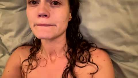 Snapshot of bellebabyboo chatting on February 10, 2025, 1:22 pm BELLE online show from February 10, 2025, 1:22 pm