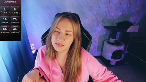 Snapshot of bellezza_ chatting on December 11, 2024, 10:47 am Your Annabelle Wolf  online show from December 11, 2024, 10:47 am