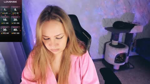 Snapshot of bellezza_ chatting on December 17, 2024, 2:11 pm Your Annabelle Wolf  online show from December 17, 2024, 2:11 pm