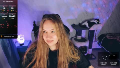 Snapshot of bellezza_ chatting on December 27, 2024, 3:04 pm Your Annabelle Wolf  online show from December 27, 2024, 3:04 pm