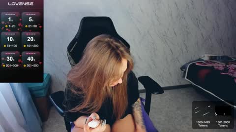 Snapshot of bellezza_ chatting on February 1, 2025, 12:26 pm Your Annabelle Wolf  online show from February 1, 2025, 12:26 pm