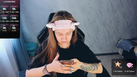 Snapshot of bellezza_ chatting on February 3, 2025, 11:42 am Your Annabelle Wolf  online show from February 3, 2025, 11:42 am