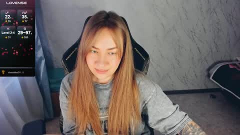 Snapshot of bellezza_ chatting on February 15, 2025, 2:44 pm Your Annabelle Wolf  online show from February 15, 2025, 2:44 pm