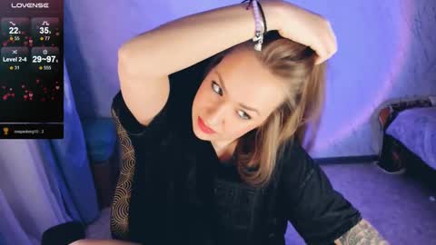 Snapshot of bellezza_ chatting on February 20, 2025, 4:57 pm Your Annabelle Wolf  online show from February 20, 2025, 4:57 pm