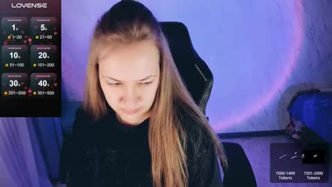 Snapshot of bellezza_ chatting on March 2, 2025, 7:56 pm Your Annabelle Wolf  online show from March 2, 2025, 7:56 pm