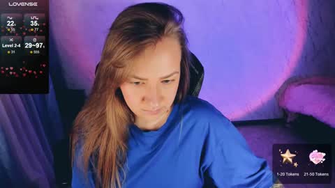 Snapshot of bellezza_ chatting on March 4, 2025, 11:00 pm Your Annabelle Wolf  online show from March 4, 2025, 11:00 pm