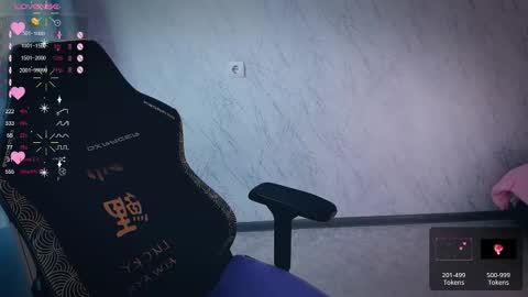 Snapshot of bellezza_ chatting on September 29, 2025, 10:42 am Your Annabelle Wolf  online show from September 29, 2025, 10:42 am