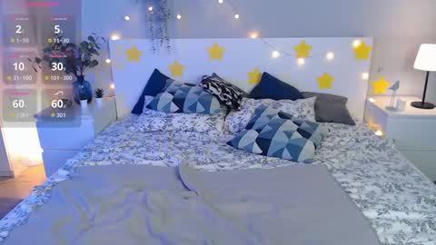 Bella online show from September 25, 2025, 1:09 am