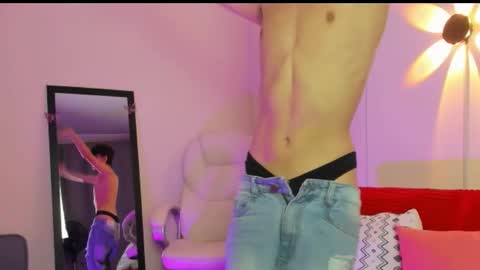 Neon online show from September 18, 2025, 11:12 am