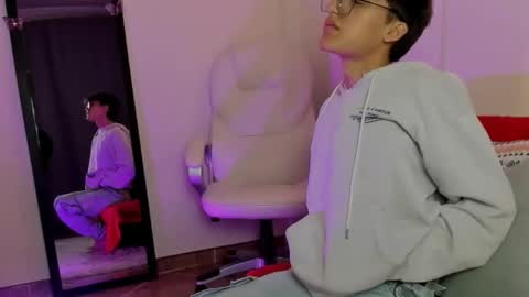 Neon online show from September 24, 2025, 11:13 am