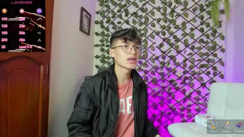 Neon online show from January 8, 2026, 12:51 pm