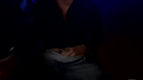 Snapshot of bello477192 chatting on December 1, 2025, 3:11 am bello477192 online show from December 1, 2025, 3:11 am