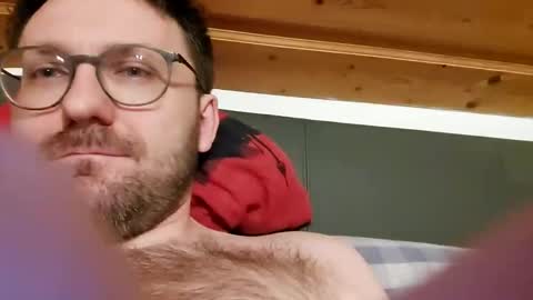 ben00189 online show from January 15, 2025, 6:40 pm