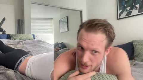 bendoverxo online show from November 2, 2025, 8:22 pm