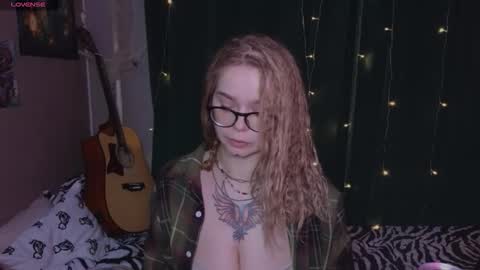 KENDALL  NATHAN online show from February 2, 2026, 1:54 pm