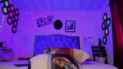 benjamin_fiore online show from February 27, 2025, 12:34 pm