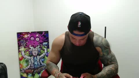 benjamin_isaac online show from April 25, 2026, 12:35 am